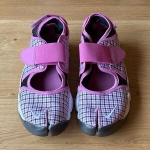 RARE Nike Air Rift - size 8